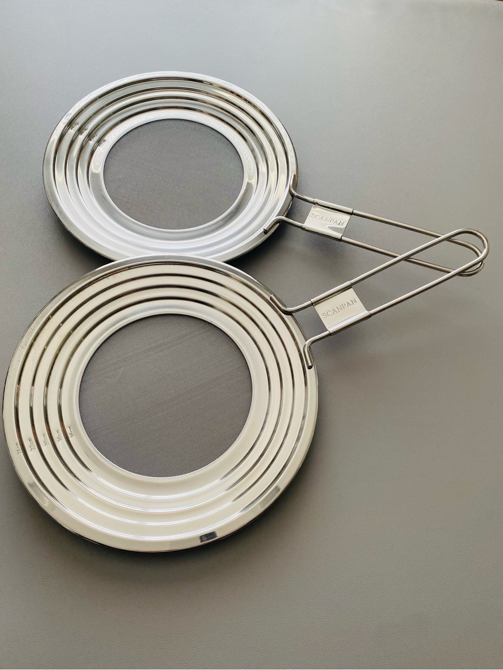 SCANPAN Stainless Steel splatter guard - Set of 2 -